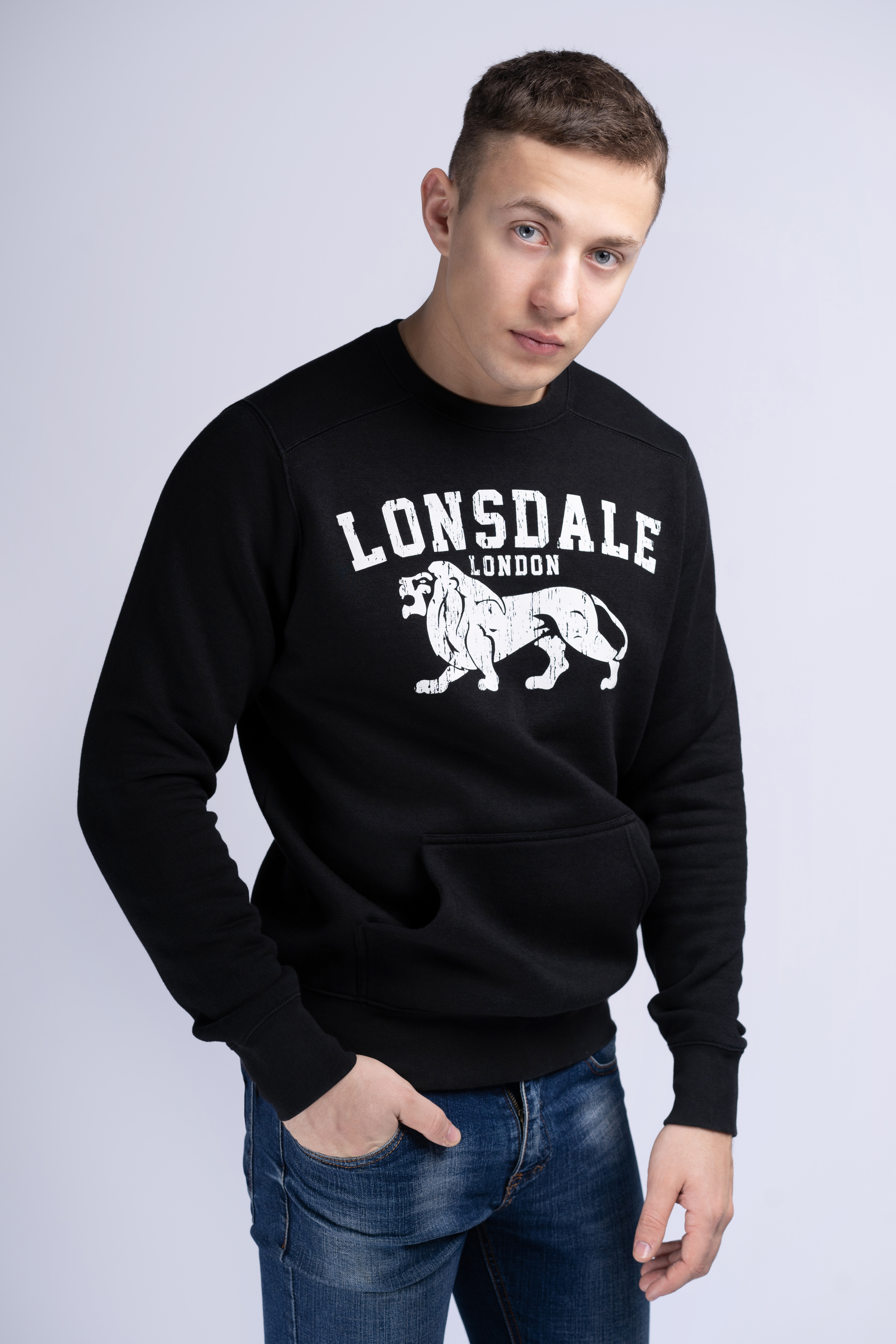 Lonsdale Men's crewneck sweatshirt slim fit